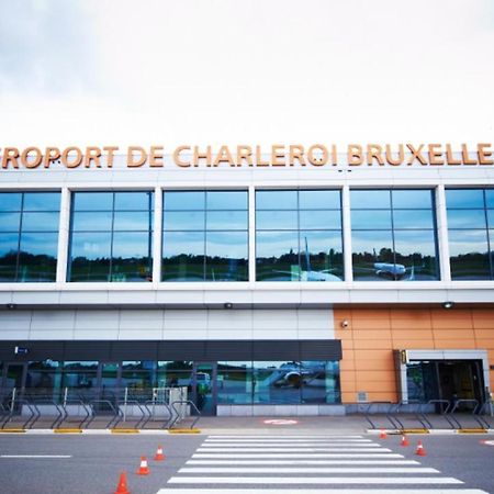 Апартаменты Charbonnel 1 B Charleroi-Airport Экстерьер фото